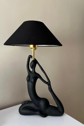 آباژور یوگا سبک مینیمال